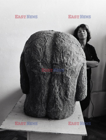 Magdalena Abakanowicz i jej rzeźby