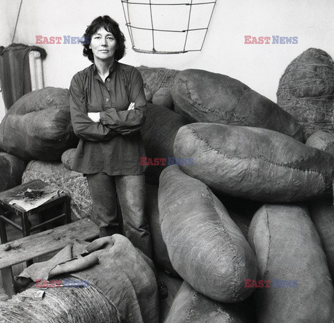 Magdalena Abakanowicz i jej rzeźby