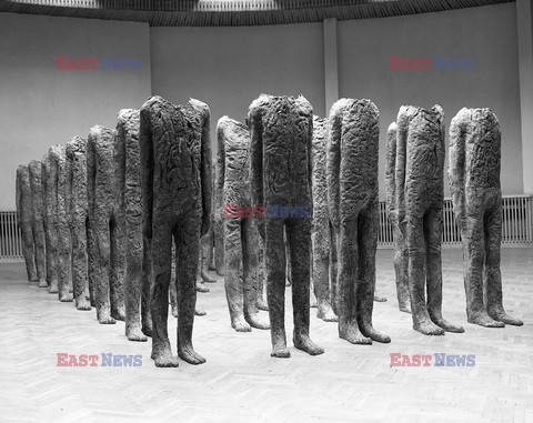 Magdalena Abakanowicz i jej rzeźby