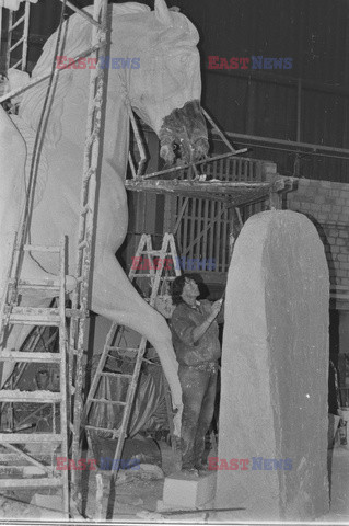 Magdalena Abakanowicz i jej rzeźby