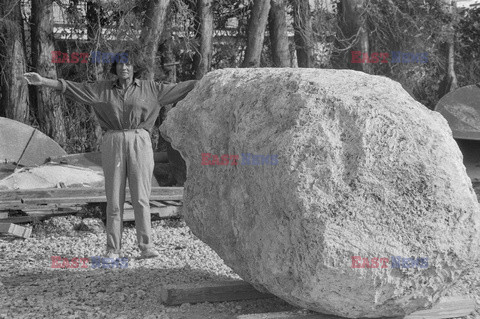 Magdalena Abakanowicz i jej rzeźby