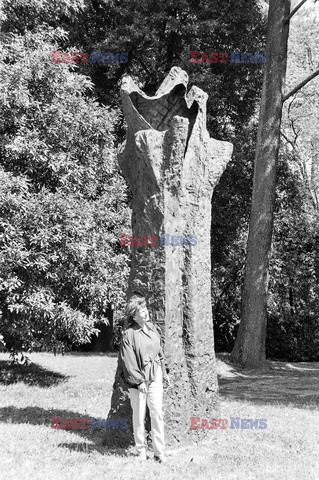 Magdalena Abakanowicz i jej rzeźby