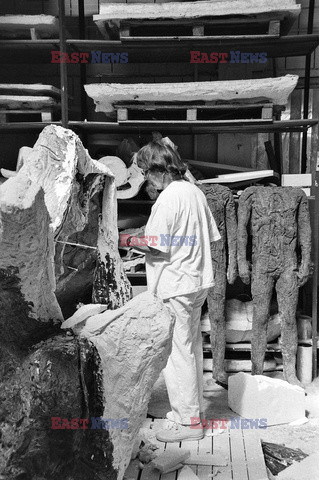 Magdalena Abakanowicz i jej rzeźby