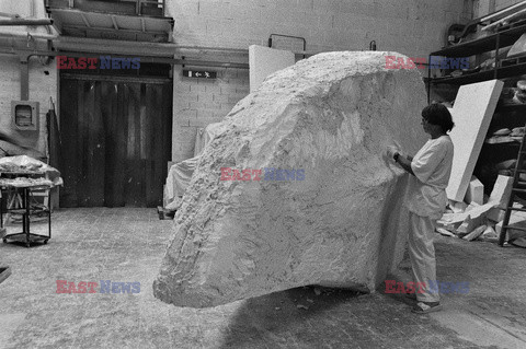 Magdalena Abakanowicz i jej rzeźby