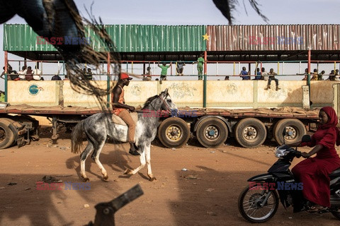 Tradycyjne wyścigi konne w Burkina Faso - AFP