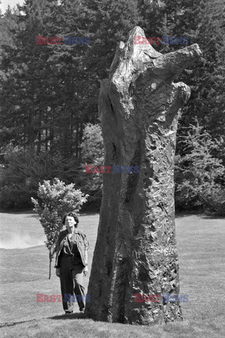 Magdalena Abakanowicz i jej rzeźby