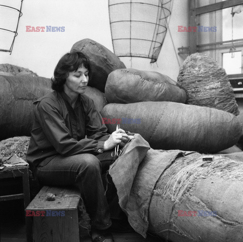 Magdalena Abakanowicz i jej rzeźby