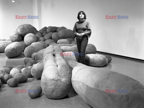 Magdalena Abakanowicz i jej rzeźby