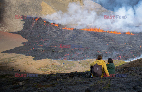 Erupcja wulkanu Grindavik na Islandii