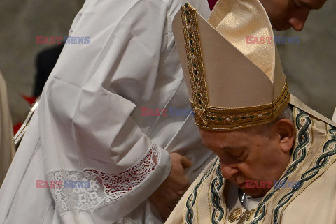 Papież Franciszek przewodniczy noworocznej mszy w bazylice Św. Piotr