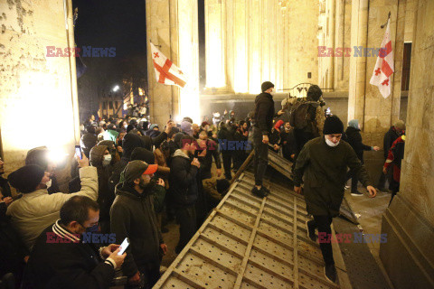 Protesty w Tbilisi