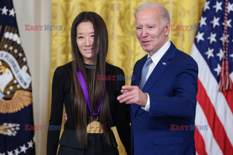 Prezydent Biden wręczył Narodowe Medale Sztuk