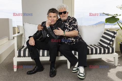 Cannes 2023 - Ethan Hawke i Pedro Almodovar - sesja