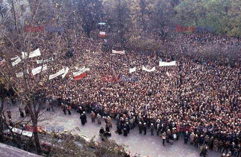 Pogrzeb i żałoba po ks. Popiełuszce