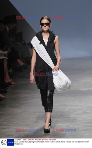 Paris Fashion Week - pokazy