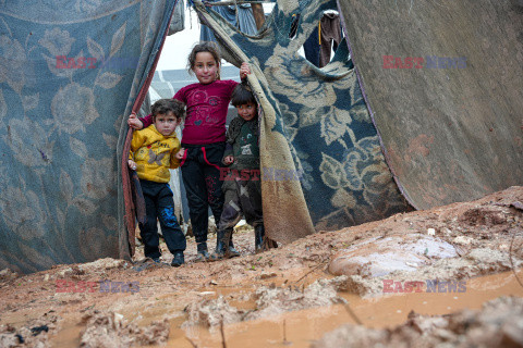 Życie dzieci w Syrii rok po trzęsieniu ziemi - NUR