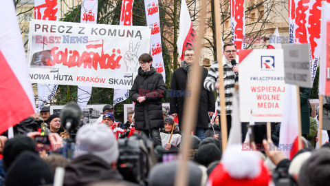 Protest Wolnych Polaków przed Trybunałem Konstytucyjnym