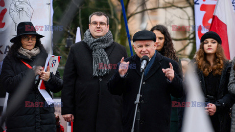 Protest Wolnych Polaków przed Trybunałem Konstytucyjnym