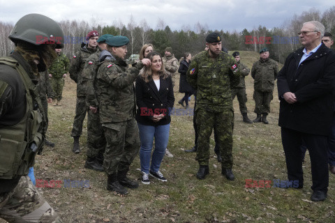 Wicepremier Kanady na poligonie w Jeżewie