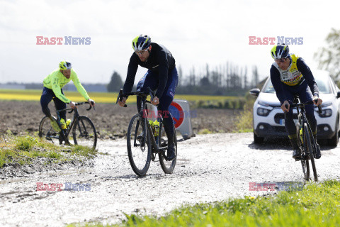 Przygotowania do wyścigu Paris Roubaix