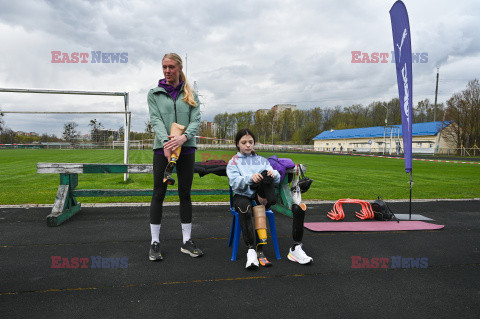 Ukraińska 12-latka po stracie nóg w rosyjskim ataku, przygotowuje się do maratonu