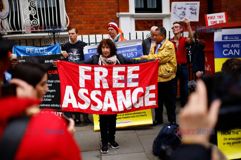 Protest w Londynie o uwolnienie Juliana Assange'a