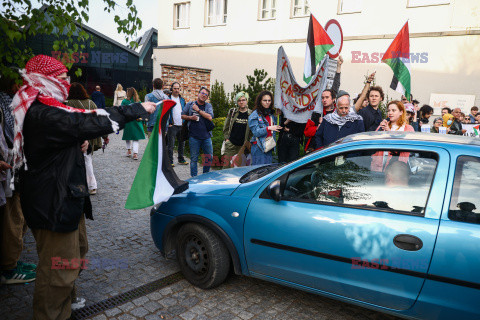 Propalestyńska demonstracja przeciwko wystawie w Krakowie