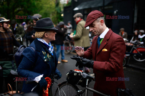 Rowerowy Tweed Run w Londynie