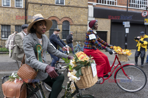 Rowerowy Tweed Run w Londynie