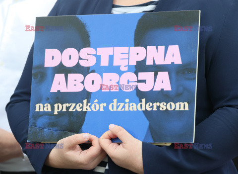 Lewica i OSK w sprawie dostępnej aborcji