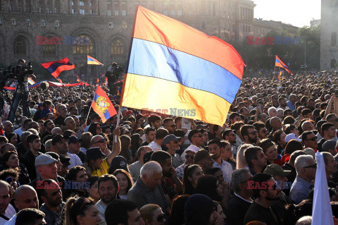 Protesty w Erywaniu przeciwko przekazaniu ziemi Azerbejdżanowi