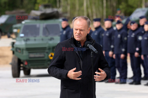 Premier Tusk przy granicy z Białorusią