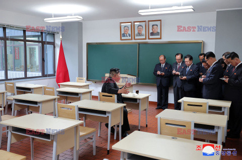 Kim Dzong Un otwiera Centralną Szkołę Szkolenia Kadr