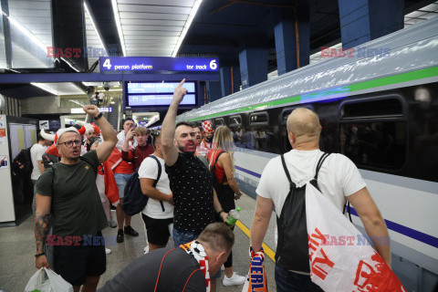 Pociąg z kibicami z Warszawy do Hamburga