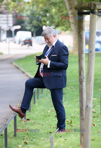 Europosłowie PiS przed siedzibą Rady Europy