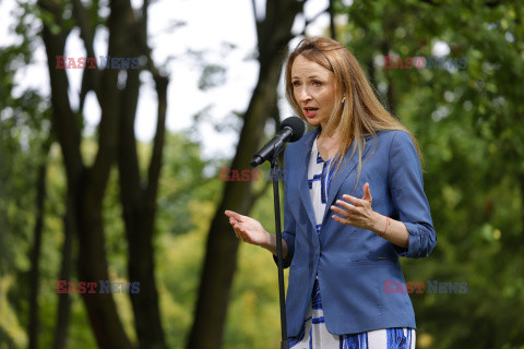 Konferencja premiera i ministry pracy, rodziny i polityki społecznej