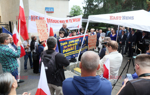 Demonstracja Konfederacji Korony Polskiej przed Sejmem