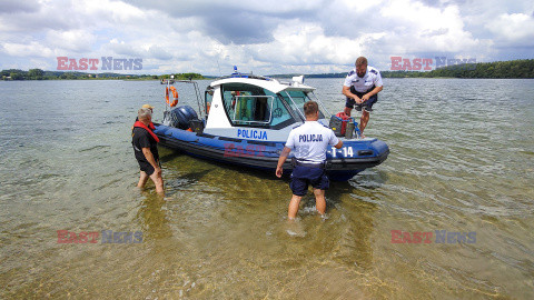 Poszukiwania mężczyzny w jeziorze Kownatki