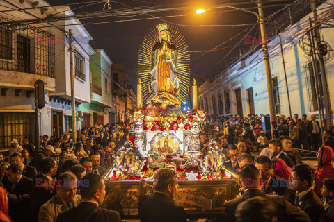 Festiwal i parada Matki Bożej z Guadalupe w Gwatemali