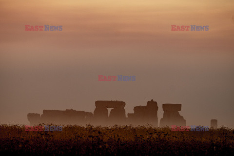 Mgła nad Stonehenge