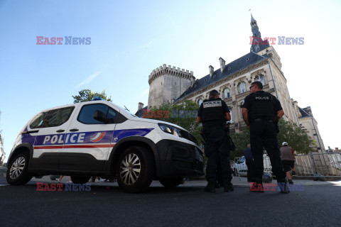 Podpalenie ratusza we francuskim Angouleme