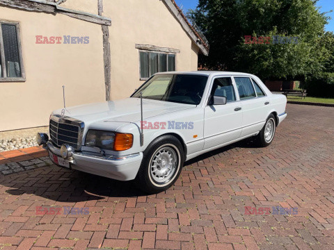 Zabytkowy Mercedes 500 SEL szejka Zayeda na sprzedaż