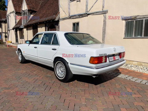 Zabytkowy Mercedes 500 SEL szejka Zayeda na sprzedaż