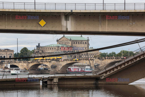 Zawaliła się część mostu w centrum Drezna