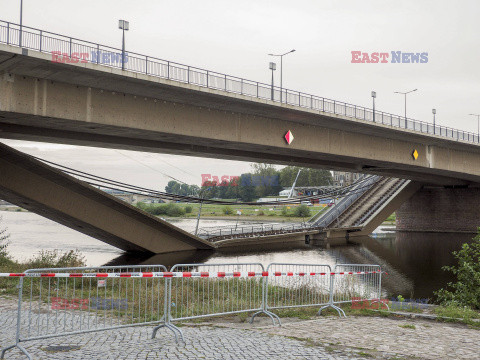 Zawaliła się część mostu w centrum Drezna