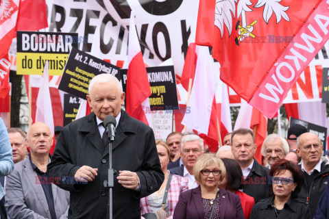 Protest PiS przed Ministerstwem Sprawiedliwości