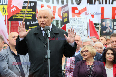 Protest PiS przed Ministerstwem Sprawiedliwości