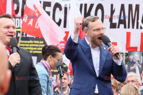 Protest PiS przed Ministerstwem Sprawiedliwości