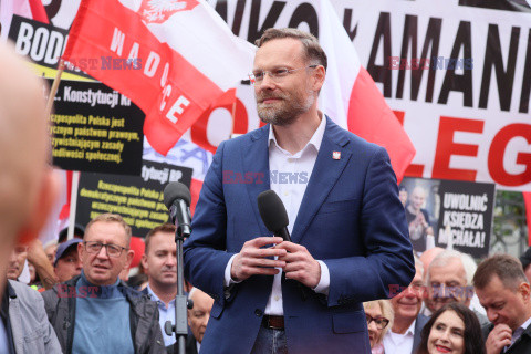 Protest PiS przed Ministerstwem Sprawiedliwości