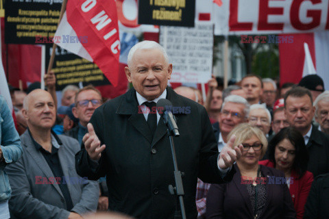 Protest PiS przed Ministerstwem Sprawiedliwości